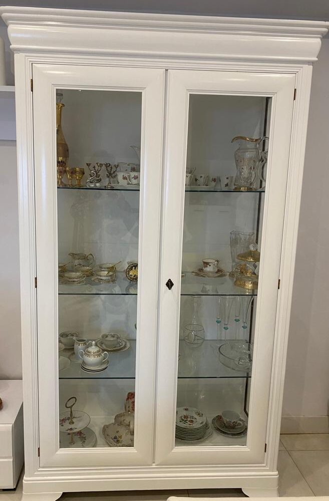 Mueble de cristal