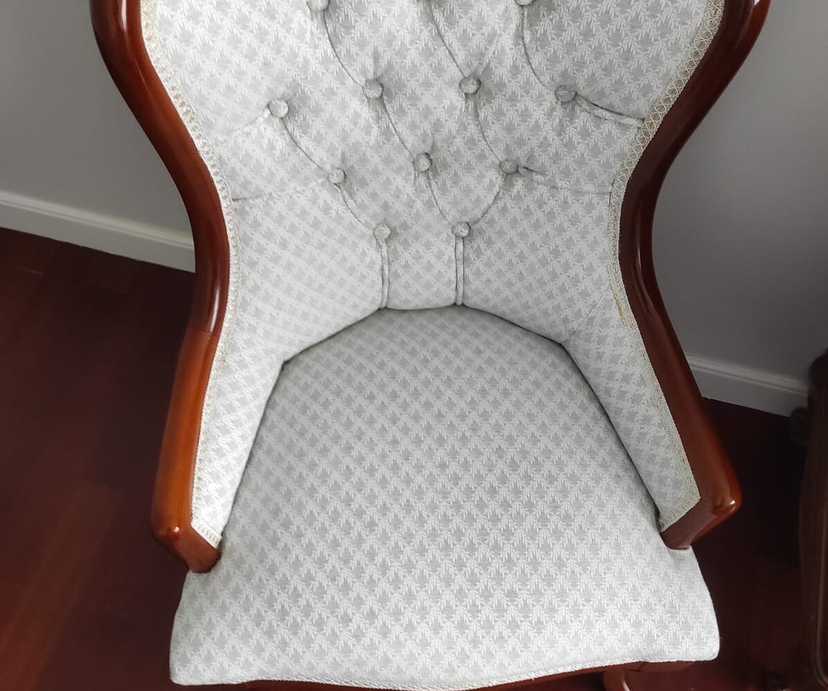 Restauración de silla antigua